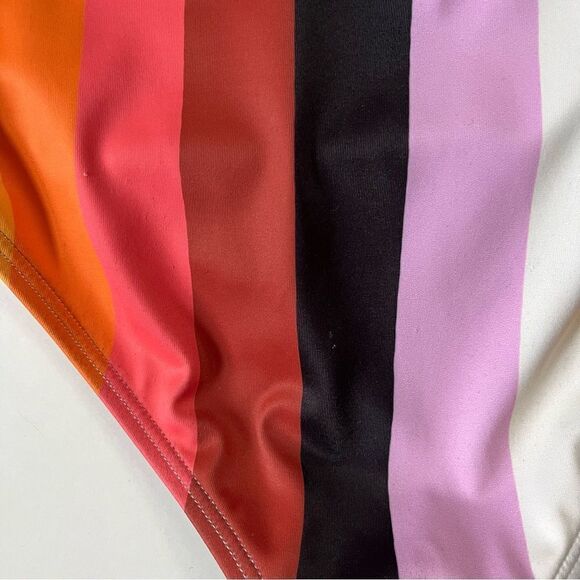 Billabong One Piece Swimsuit XS - Picture 6 of 14